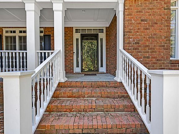 2nd image of 411 Cartgate Cir