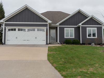 1706 Evening Ct, Pella, IA, 50219