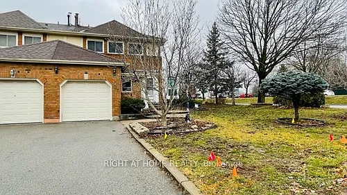 35 Davies Cres Photo 1