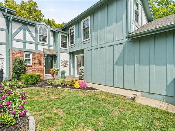 3rd image of 10225 Edelweiss Cir