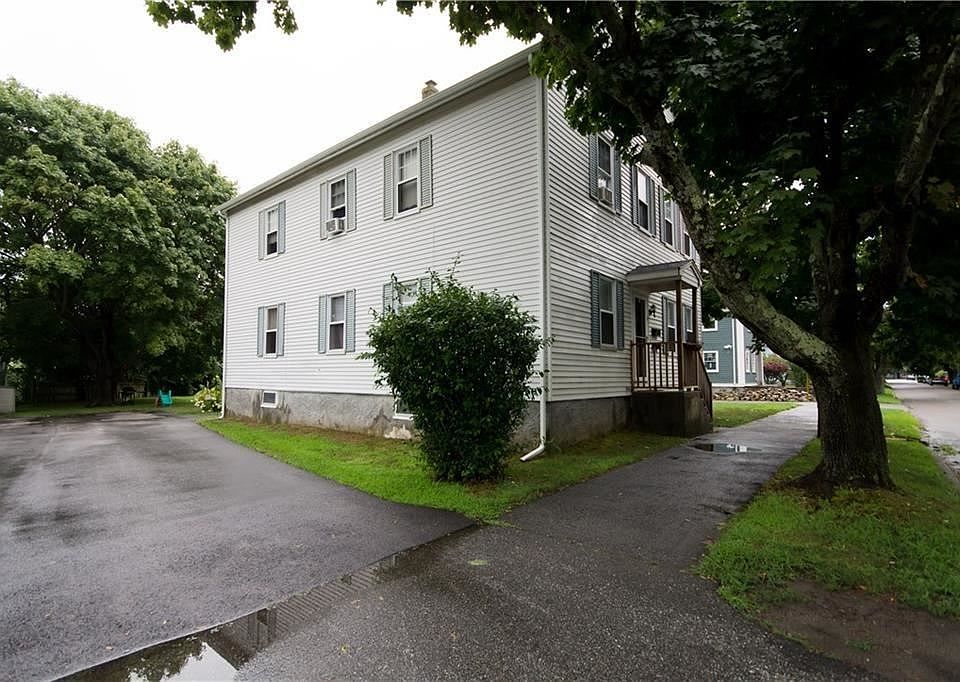 1st image of 52 Richmond St #1