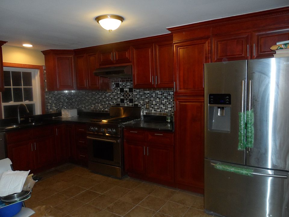 2nd image of 11 Stevens St #C