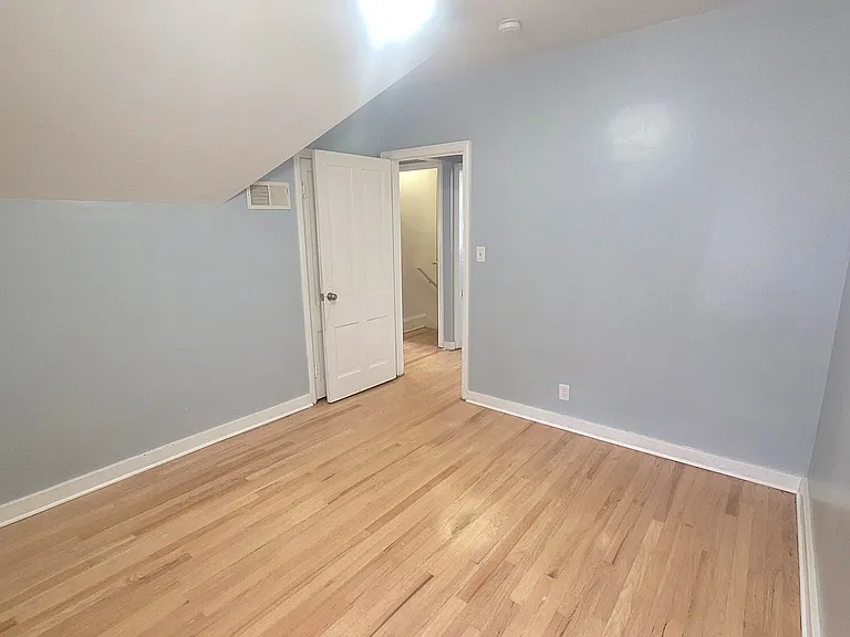 304 N 12th St #1 — Photo 2