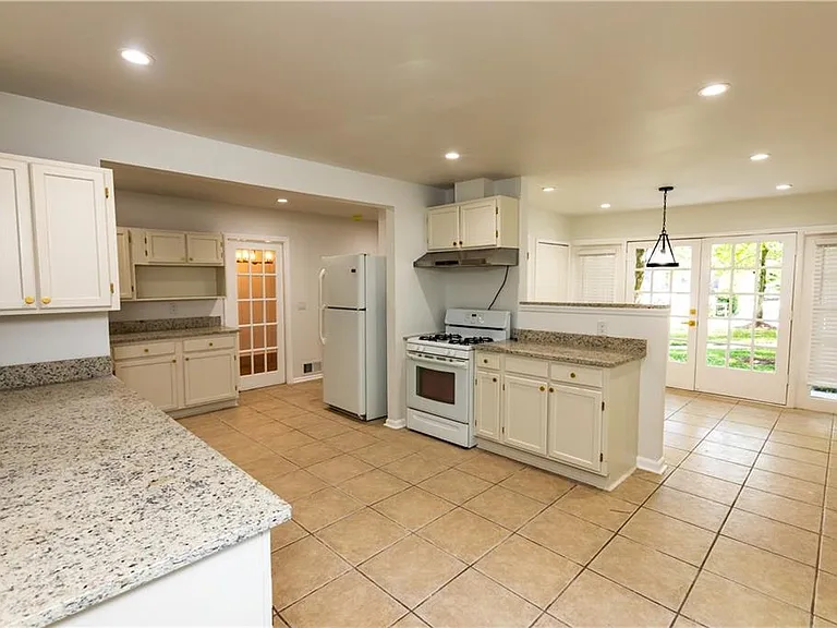 1392 Lively Ridge Rd NE — Photo 29