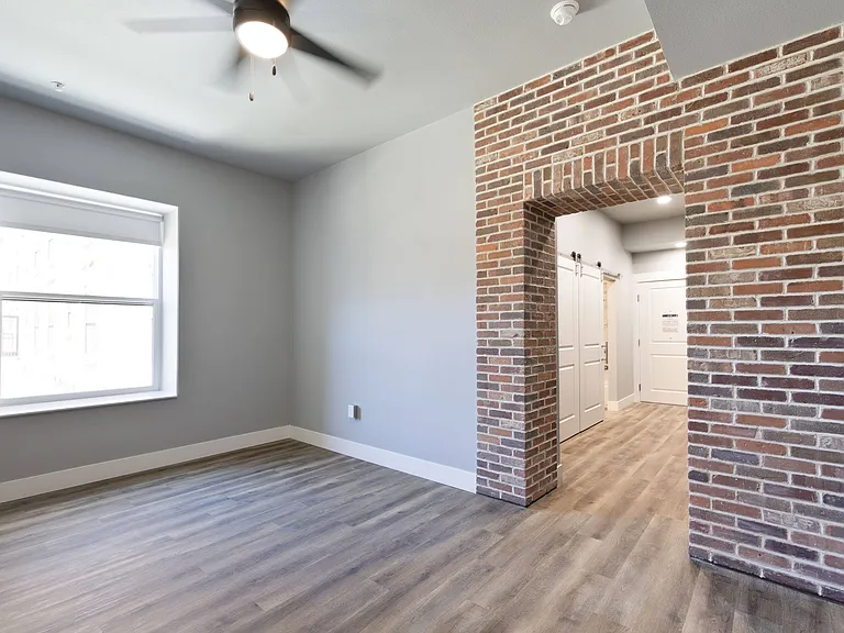ONE18 West Street Residential — Photo 76