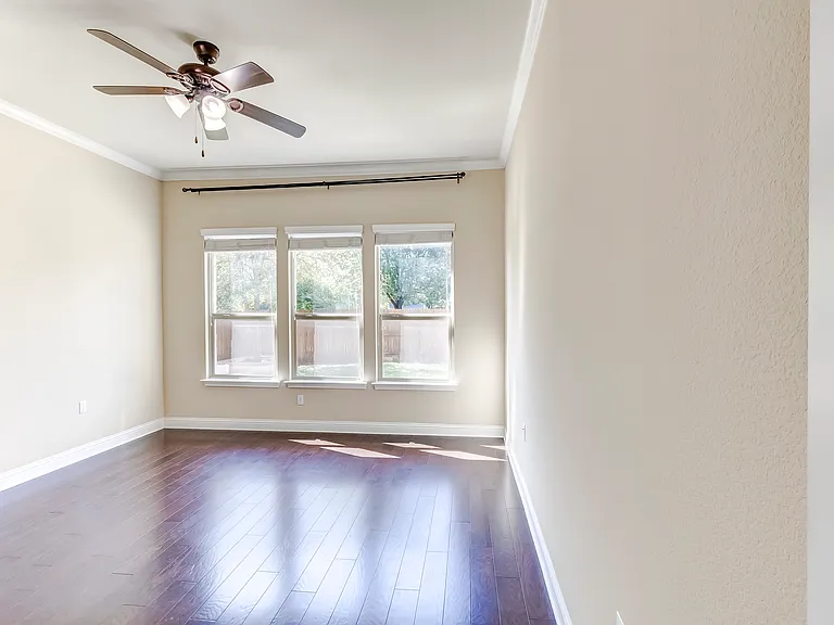 16009 Jeffs Ln — Photo 20