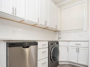325 Kedzie St #2-27, Evanston, IL 60202