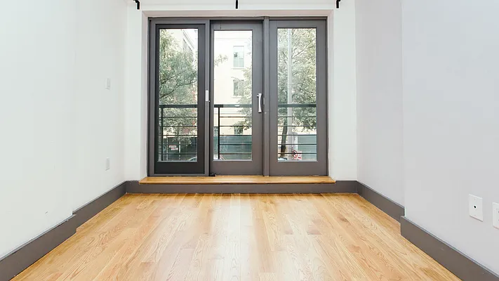 Rented by Nooklyn NYC LLC | media 17