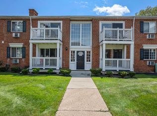 2440 Parmenter Blvd APT 105, Royal Oak, MI 48073