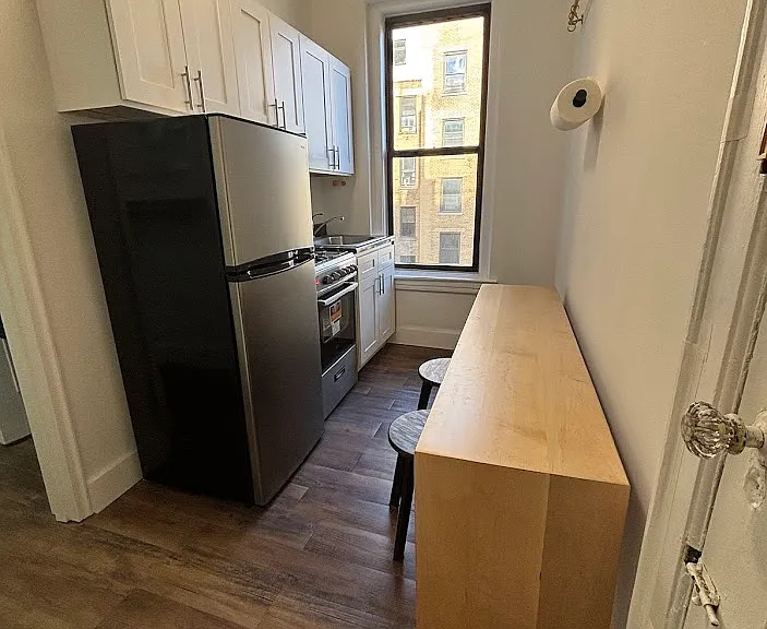 500 W End Ave #12L — Photo 5