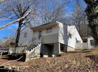 1858 Roxalana Rd, Dunbar, WV 25064