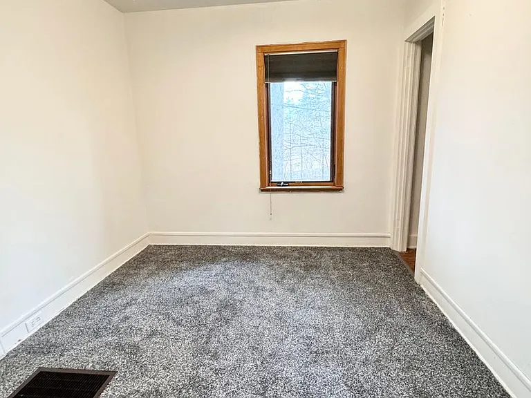 2921 Piedmont Ave — Photo 7