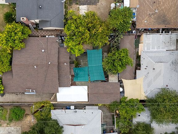 3rd image of 1013 Florence Pl