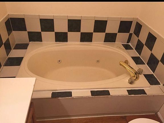4th image of 157 Bret Harte Dr