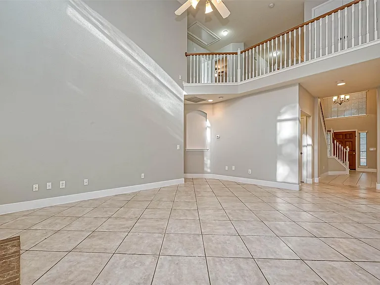 11011 Sprucedale Ct — Photo 7