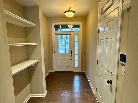 5th image of 9623 Glenburn Ln