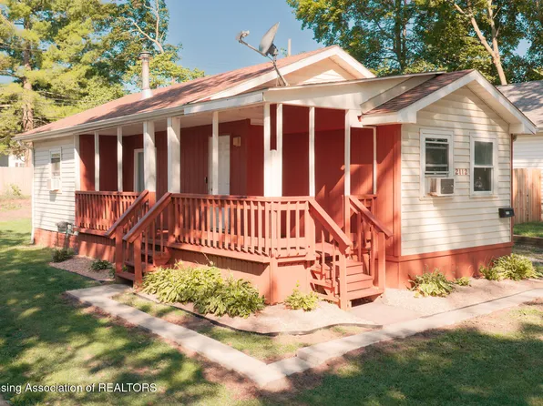 2112 Clifton Ave, Lansing, MI 48910