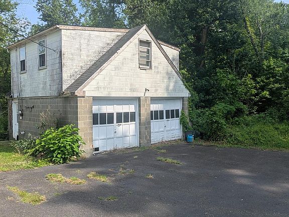 5th image of 326 Fenwick Rd