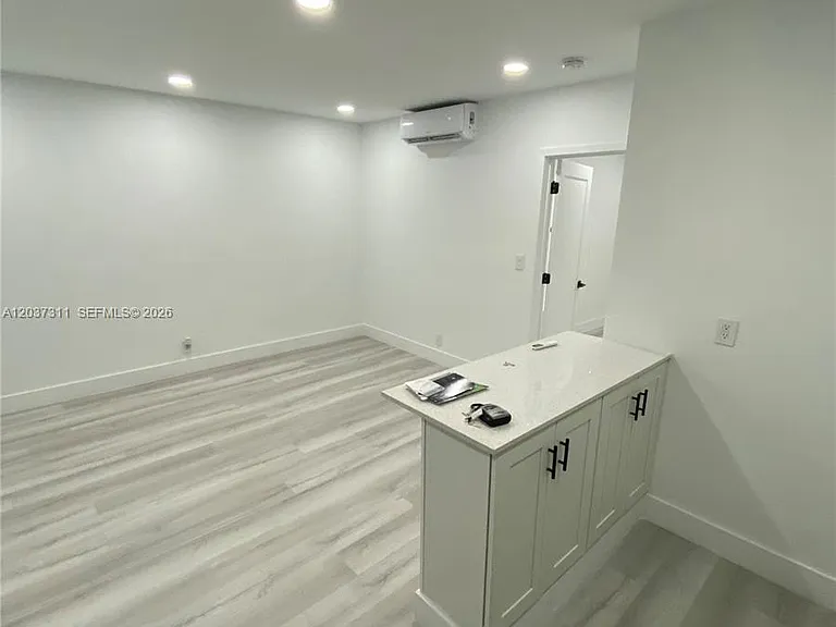 3071 SW 27th Ave #4 — Photo 3