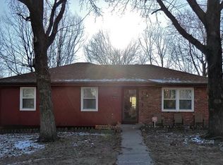 1819 N York Rd, Independence, MO 64058