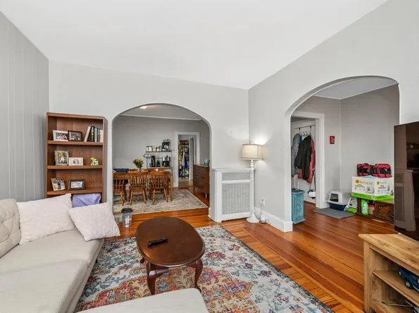 28 Magnolia St #1, Arlington, MA 02474