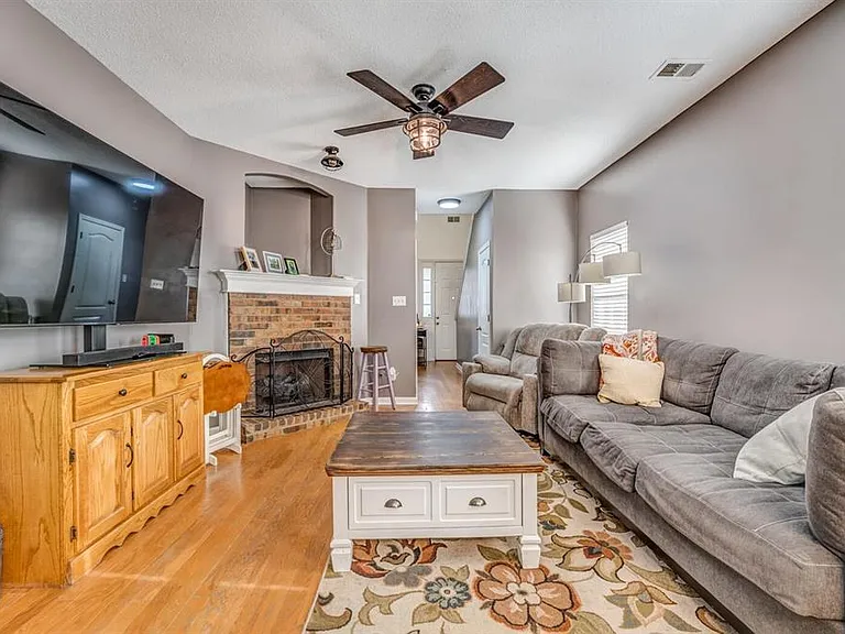 10222 Sterling Ridge Dr — Photo 7