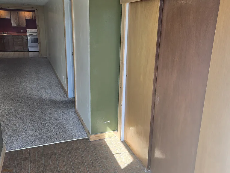 130 2nd Ave NW — Photo 6
