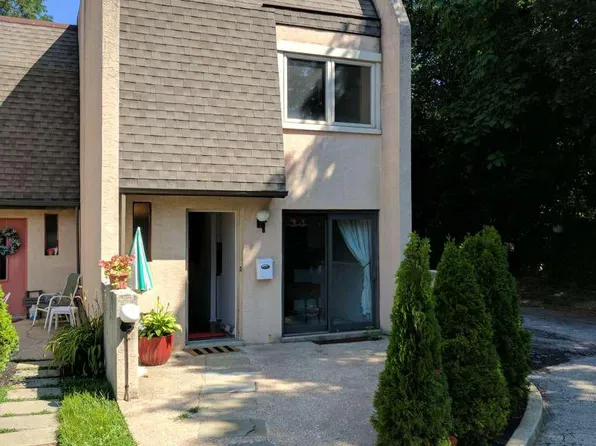 537 Barrett Ave #G-7, Haverford, PA 19041