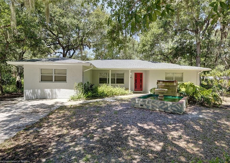 1st image of 2151 Oak Beach Blvd