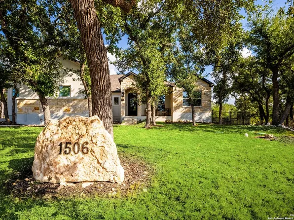 1506 BELLA VISTA, Canyon Lake, TX 78133