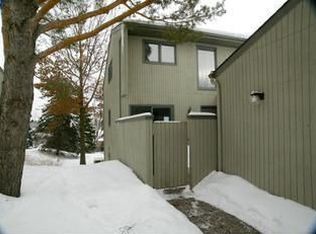 5925 Carter Ln, Minnetonka, MN 55343