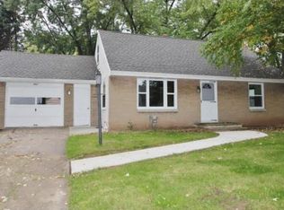 461 Cottage Grove Ave, Green Bay, WI 54304