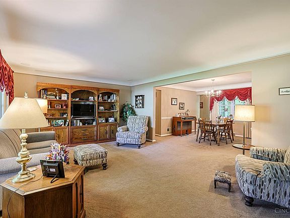 5th image of 7401 N Timberlane Dr