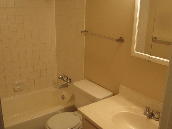 5th image of 3722 E Colorado Ave