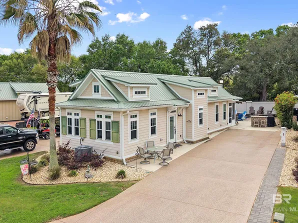 11943 Gateway Dr, Elberta, AL 36530