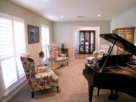 4th image of 10907 Tupper Lake Dr