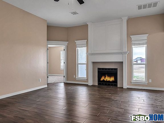 4th image of 6132 Callahan Way NE