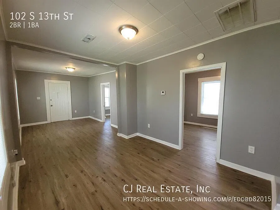 2 bed, 520 sqft, $1,025 — Photo 3