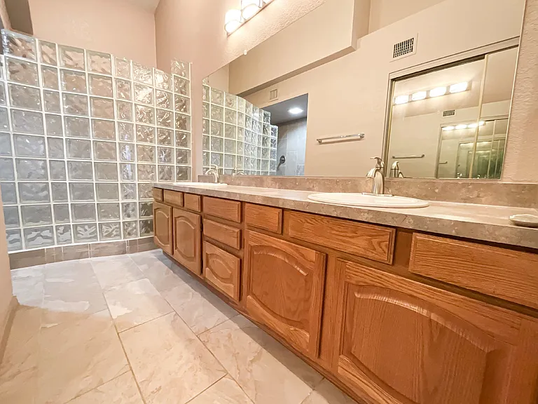 9276 E Sutton Dr — Photo 14