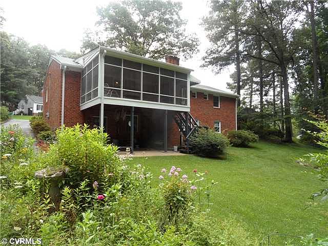 1st image of 9247 Grantham Dr
