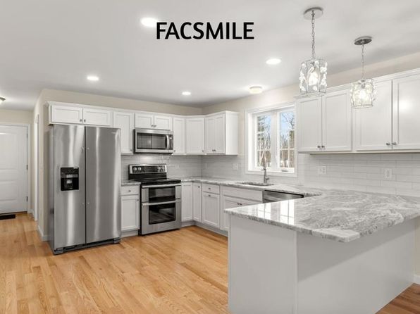 102 Laurel Road UNIT 30, Hooksett, NH 03106