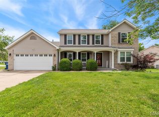 91 Beringer Ct, Saint Charles, MO 63304