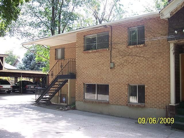 1st image of 938 E Logan Ave #B