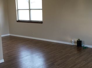 160 Ridge Ct #B, Pewaukee, WI 53072