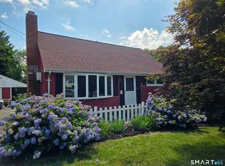 26 Sunset Dr, Shelton, CT 06484