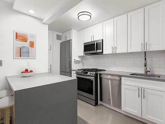 2nd image of 16 W 16th St APT 12KS