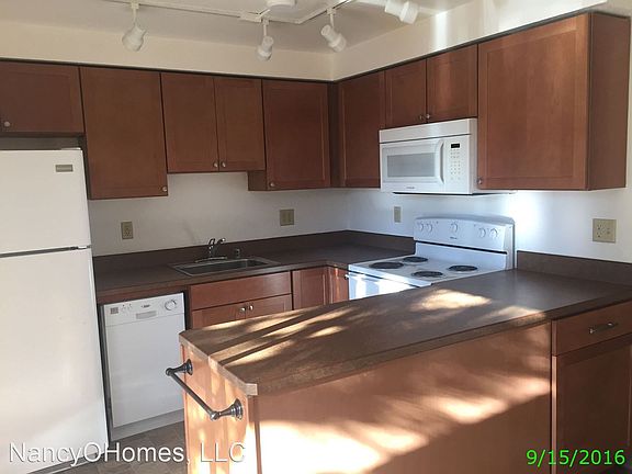 2nd image of 1518 W St