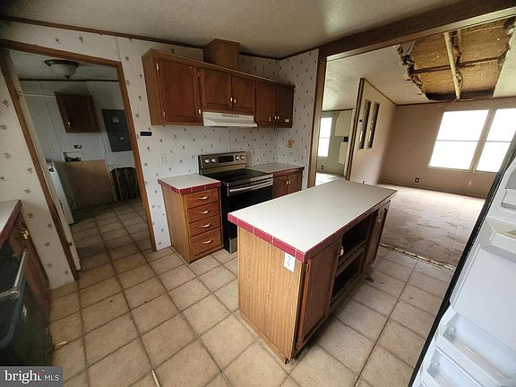 5th image of 13518 Blank Rd NW