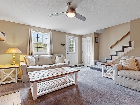 4th image of 167 Fieldstone Dr