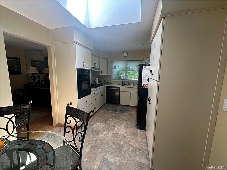 776 Bunker Rd — Photo 10